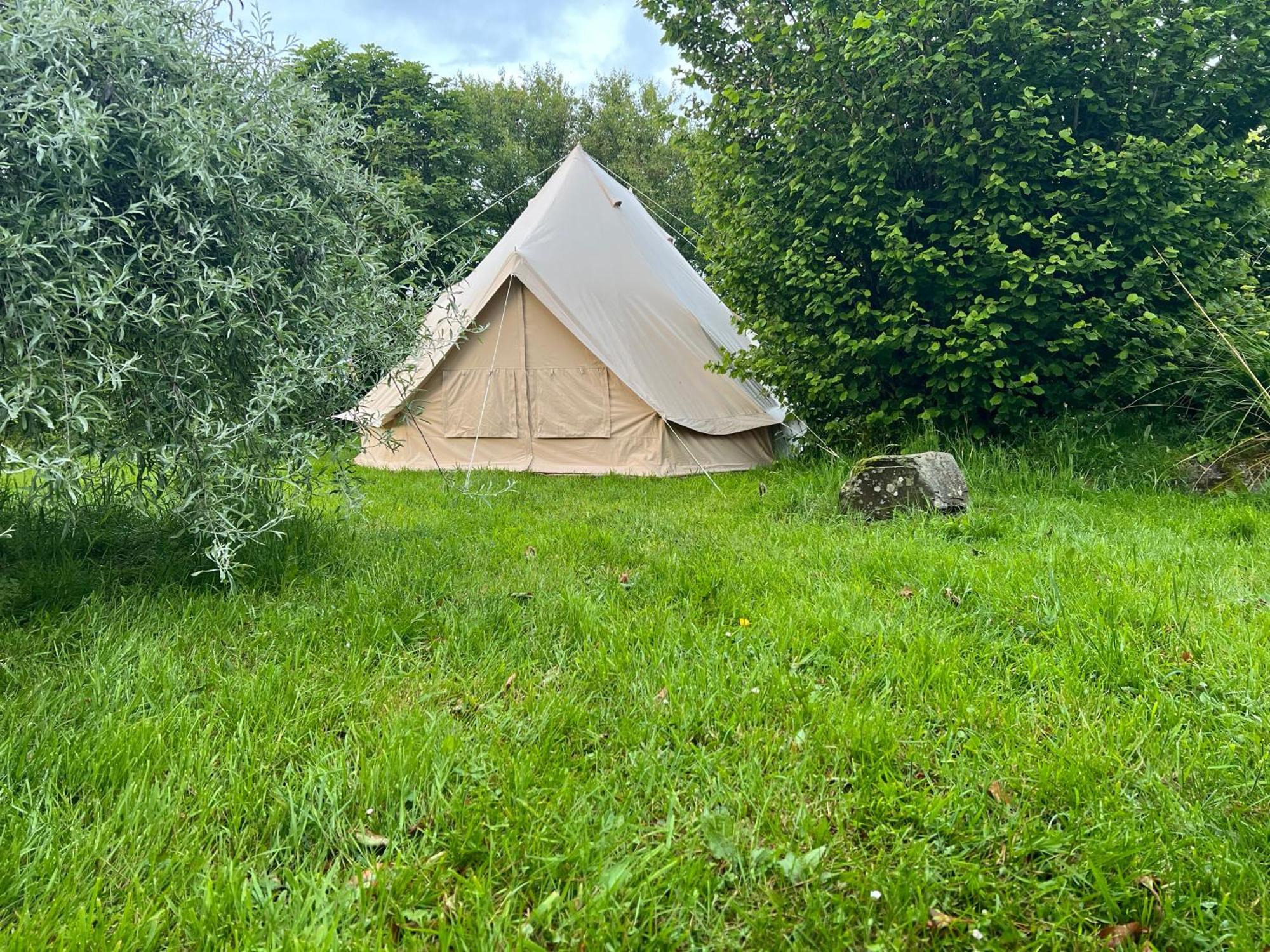 Bluebell Tent At Ballyward Croft Ardkeen Esterno foto